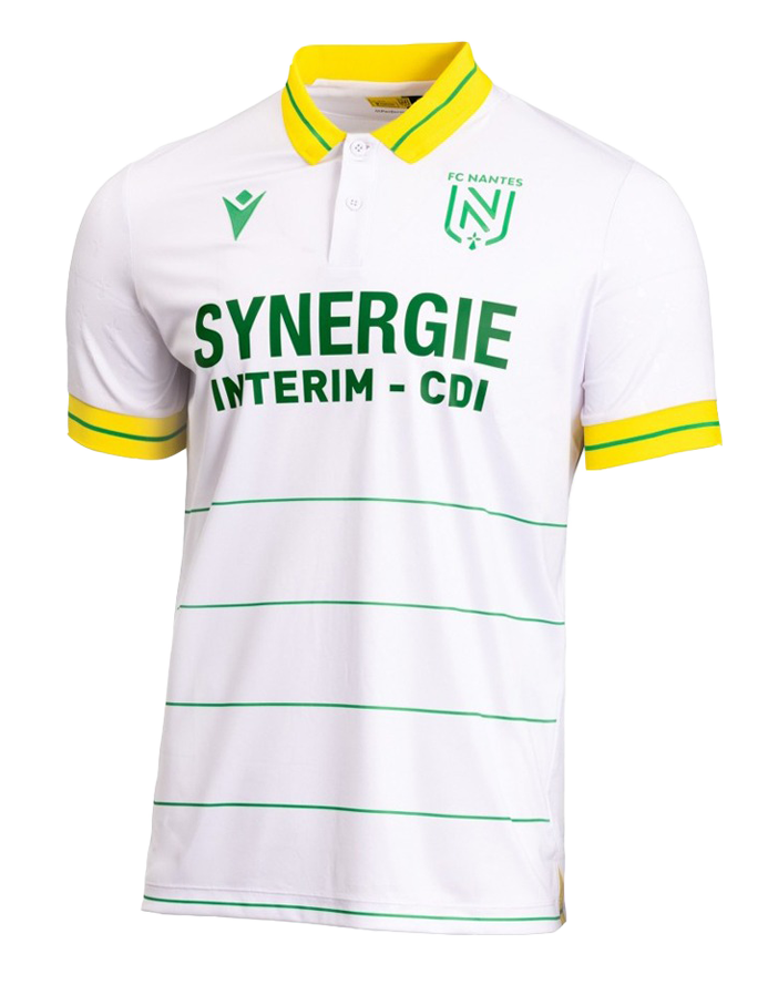 Le maillot extérieur 2020-2021 du FC Nantes réintroduit la couleur noire